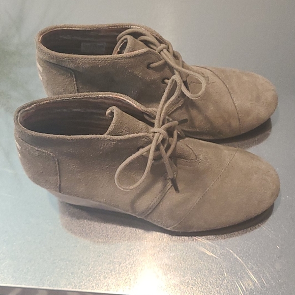 Toms wedges booties 8.5 - Picture 3 of 4